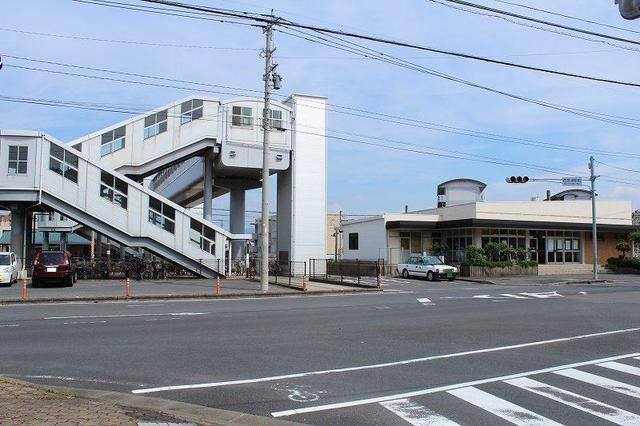 近くの西唐津駅まで350m(徒歩5分)
