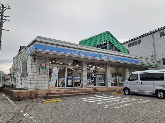 近くのローソン加賀片山津店まで1,600m（徒歩20分）