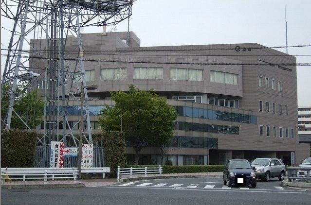 近くの坂町役場まで270m（徒歩4分）