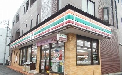 近くのコンビニまで850m（徒歩11分）