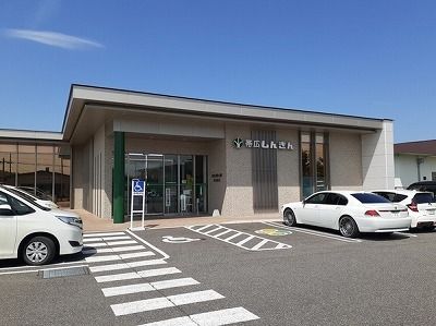 近くの銀行まで550m（徒歩7分）