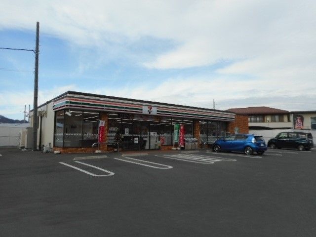 近くのセブンイレブン沼田戸鹿野店まで450m(徒歩6分)