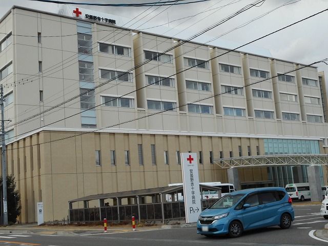 近くの安曇野赤十字病院まで1,000m（徒歩13分）
