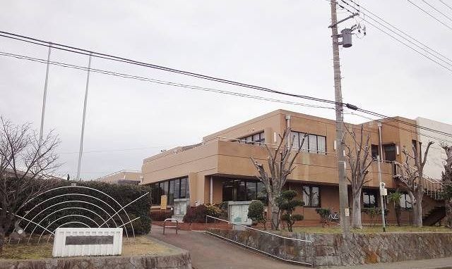 近くの初声市民センターまで1,270m（徒歩16分）