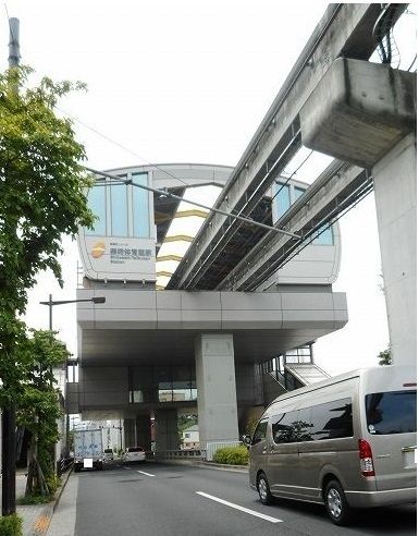 近くの柴崎体育館駅まで850m（徒歩11分）