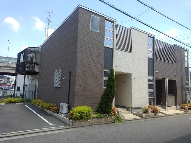 クレスト中の外観画像