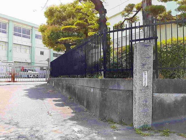 近くの一宮市立 千秋南小学校まで1,100m(徒歩14分)
