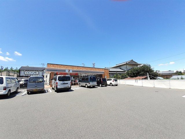 近くのセブンイレブン新潟紫竹山店まで850m(徒歩11分)