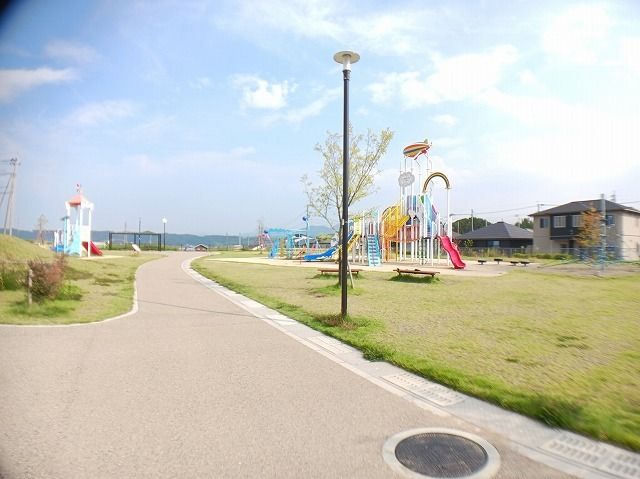 近くの横尾あおぞら公園まで130m(徒歩2分)