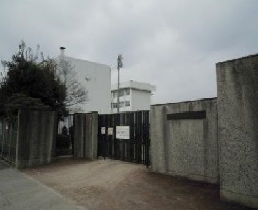 近くの広島市立安西小学校まで1,300m（徒歩17分）