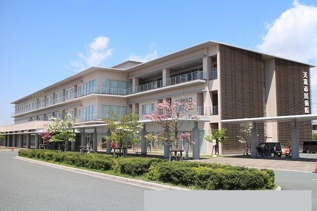 近くの天童市民病院まで800m（徒歩10分）
