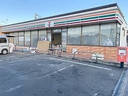 近くのセブンイレブン神保原東店まで900m（徒歩12分）