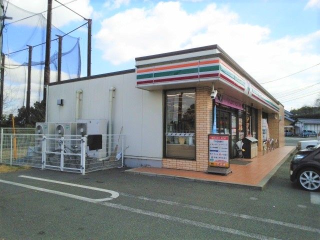 近くのセブンイレブン熊本石原3丁目店まで1,300m(徒歩17分)