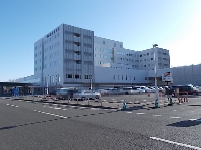 近くの苫小牧市立病院まで500m（徒歩7分）