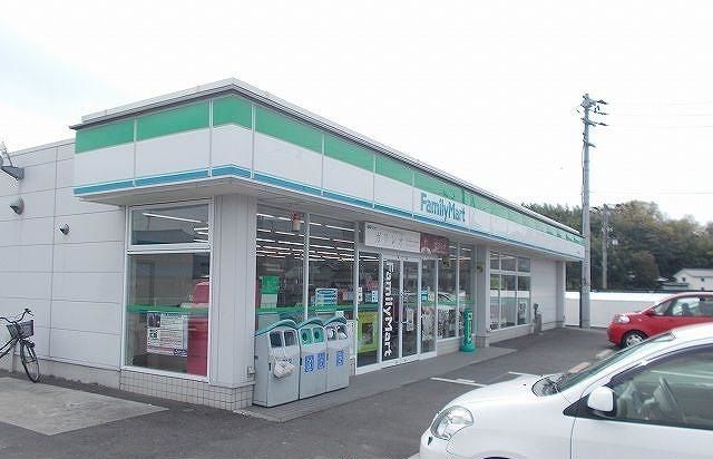 近くのコンビニまで1,380m（徒歩18分）