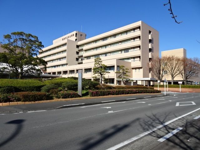 近くの焼津市立総合病院まで1,400m（徒歩18分）