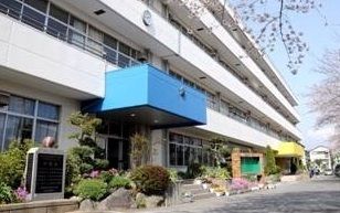 近くの四街道西中学校まで11m(徒歩1分)