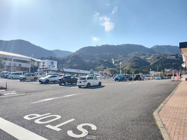 近くの別府山の手ライフガーデンまで350m（徒歩5分）