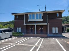 ルン グランデ Bの外観画像