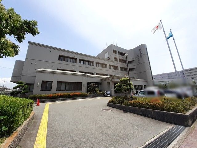 近くの加古川警察署まで1,195m（徒歩15分）