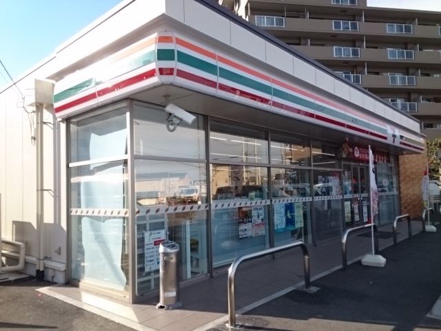 近くのセブンイレブン様まで900m（徒歩12分）