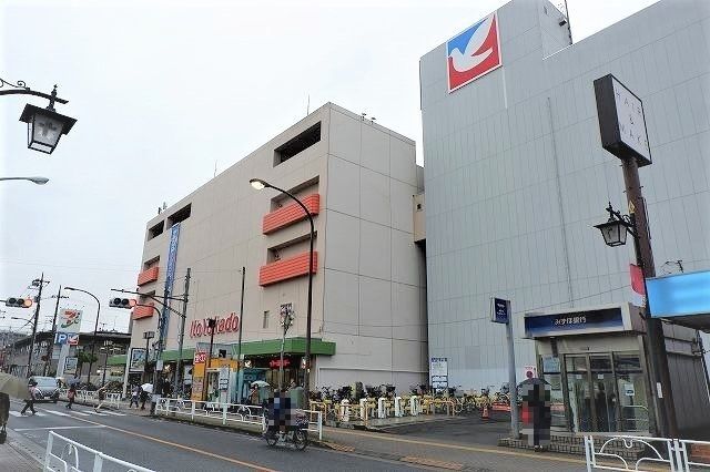 近くのイトーヨーカドー東村山店まで1,200m（徒歩15分）