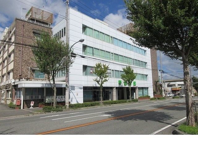 近くの甲北病院様まで200m(徒歩3分)
