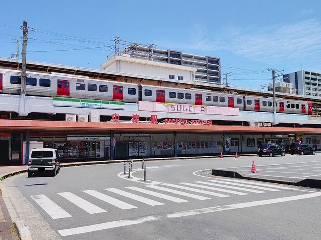 近くのJR中津駅まで450m（徒歩6分）
