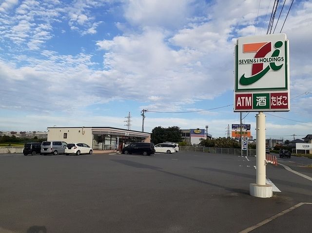 近くのセブンイレブン 中津是則店まで150m（徒歩2分）