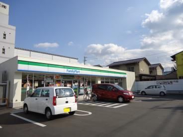 近くのファミリーマート 福山松浜町店まで350m（徒歩5分）
