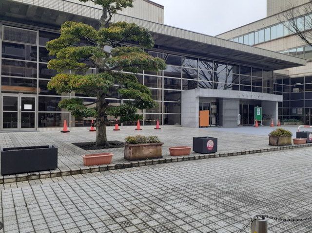 近くの西市民センターまで550m(徒歩7分)