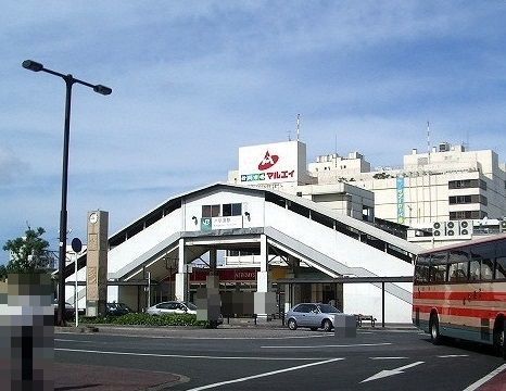 近くの駅まで1,100m（徒歩14分）