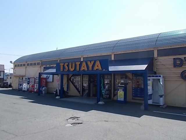 近くのレンタルビデオまで1,200m（徒歩15分）