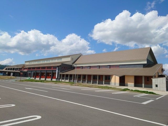 近くの会津美里町役場まで1,600m（徒歩20分）
