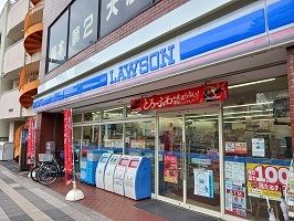 近くのローソンまで350m（徒歩5分）