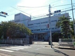 近くの広川町立広小学校様まで500m（徒歩7分）