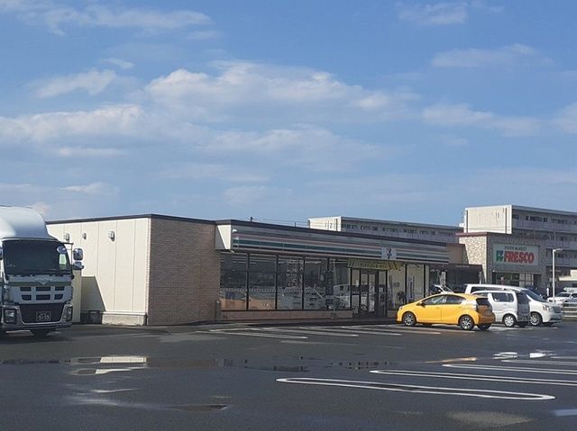 近くのセブンイレブン南相馬鹿島寺内店まで1,000m（徒歩13分）