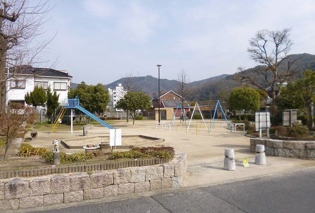 近くの大林第一公園まで2,200m（徒歩28分）