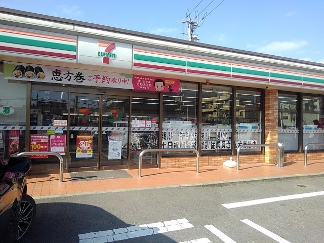 近くのセブンイレブン久留米津福店まで470m(徒歩6分)