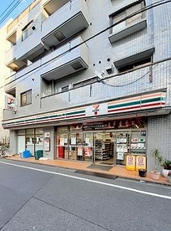 近くのセブンイレブン東五軒町店まで148m（徒歩2分）