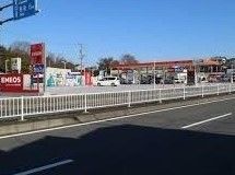 近くのエネオスまで600m（徒歩8分）