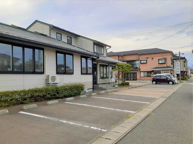 近くの石黒内科医院まで140m（徒歩2分）