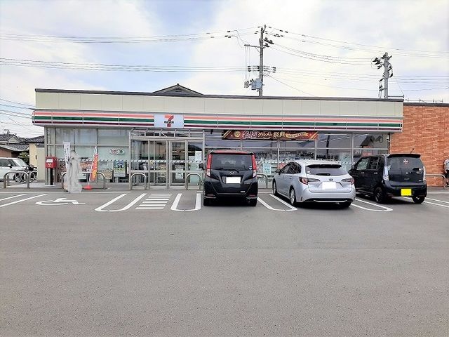 近くのセブンイレブン　酒田東中の口店まで190m（徒歩3分）