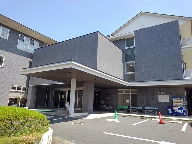 近くの日野病院まで280m（徒歩4分）