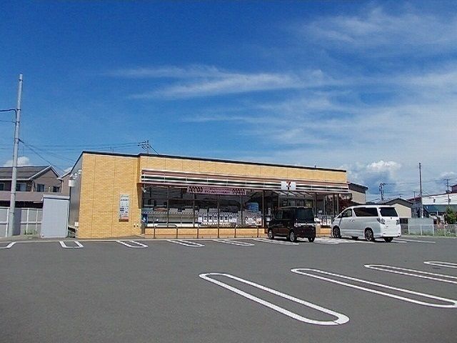 近くのセブンイレブン　新国道寺内店まで170m（徒歩3分）