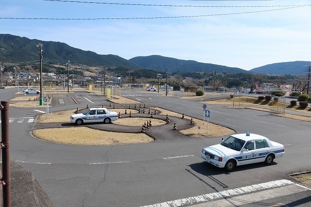 近くの東農自動車学校まで750m（徒歩10分）