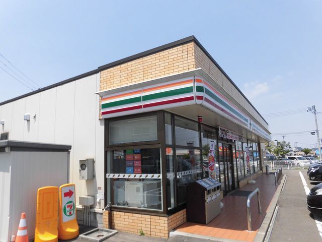 近くのセブンイレブン 大仙福田町店まで450m(徒歩6分)