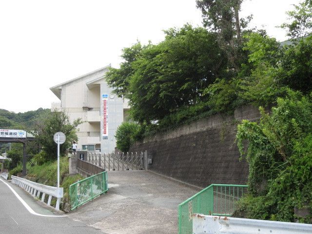 近くの倉永小学校まで1,400m（徒歩18分）