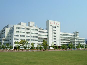 近くの済生会病院まで800m（徒歩10分）