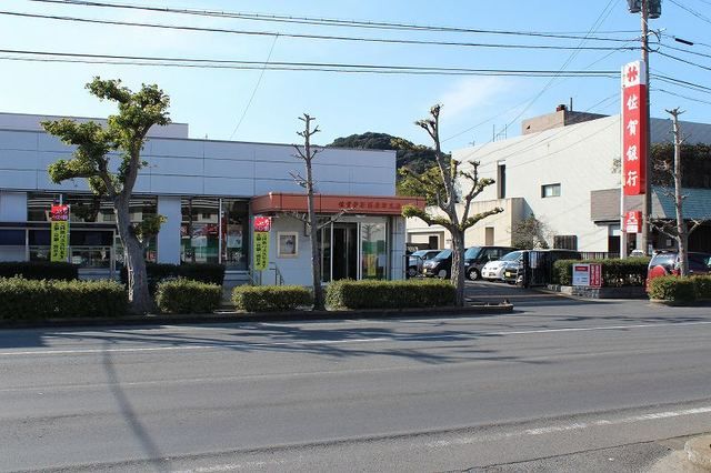 近くの銀行まで500m（徒歩7分）